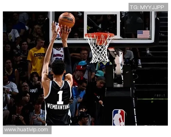 文班亚马半场替补表现稳健11分钟内贡献7分4板正负值1展现潜力